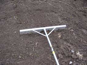 Landscape grading rake