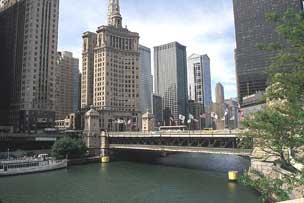 Michigan Avenue Bridge (Edward Burnnett, 1920)