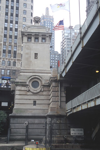 Michigan Avenue Bridge (Edward Burnnett, 1920)