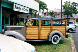 Vintage cars in Haleiwa