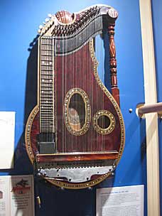 Schwartzer electric zither, 1923