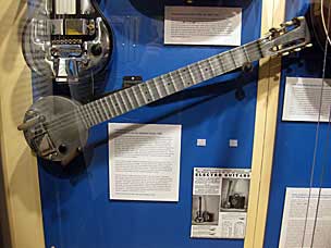 Ro-Pat-In Elektro cast aluminum electric hawaiian guitar, 1932