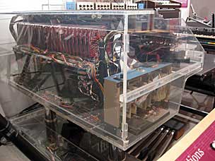 Inner workings of an electric organ