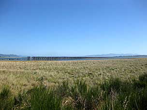 Trestle Bay between Point Adams and Clatsop Spit