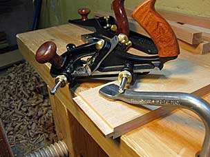 Using skew rabbet plane to make tenons