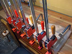 Clamping moxon vise to attach leather to front chop