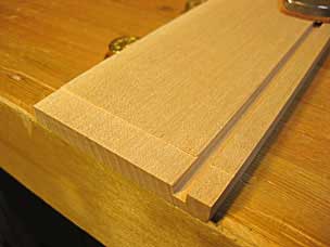 Shallow rabbet on tail board to help register for transferring marks to pin board