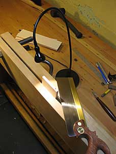 Setting up to dovetail in moxon vise, with new gooseneck lamp